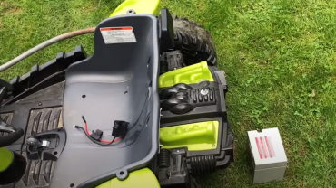 How to Plug In Power Wheels Battery